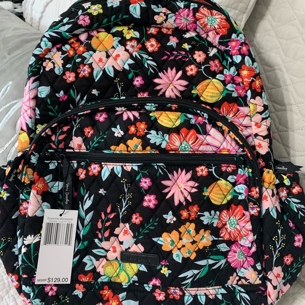 NWT Vera Bradley Large Essential Backpack